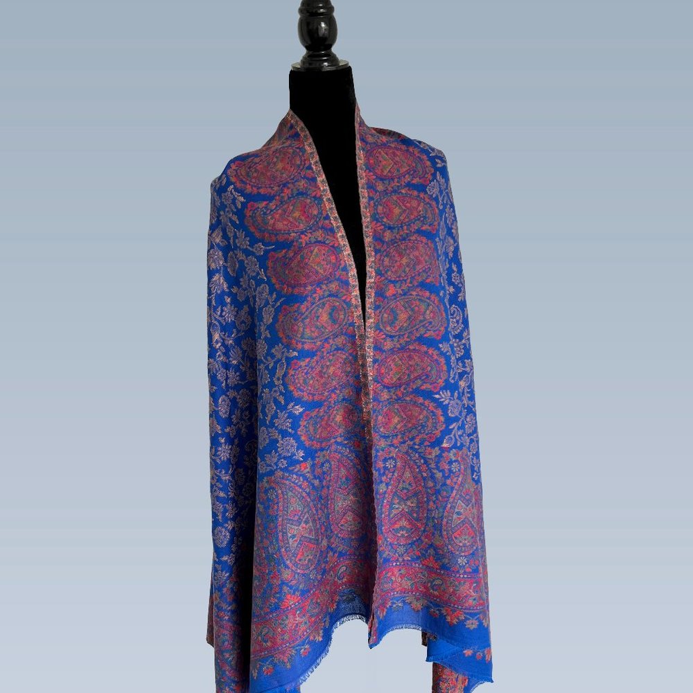 blue paisley wrap | comfortable winter wrap | warm and cozy scarf | Travel wrap